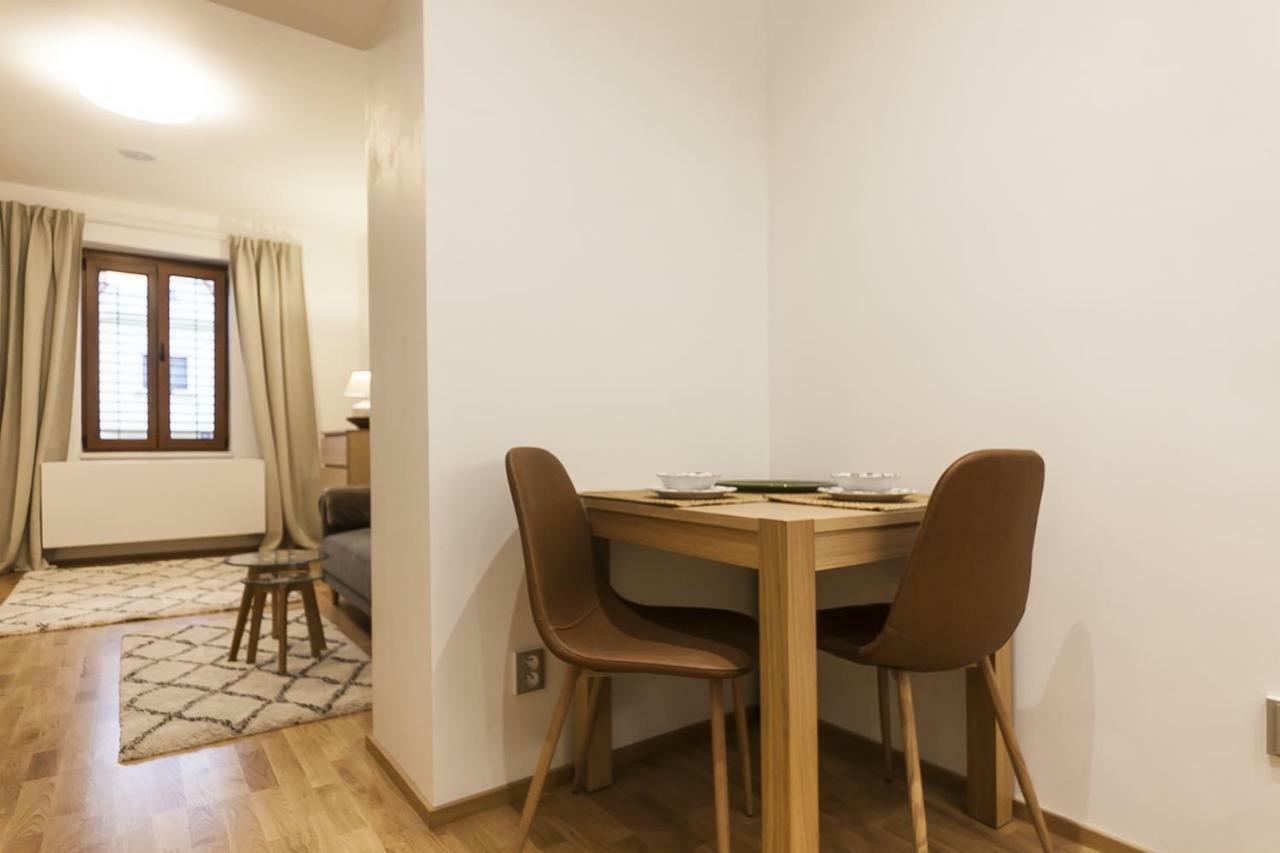 Prague Expat House Apartamento Exterior foto