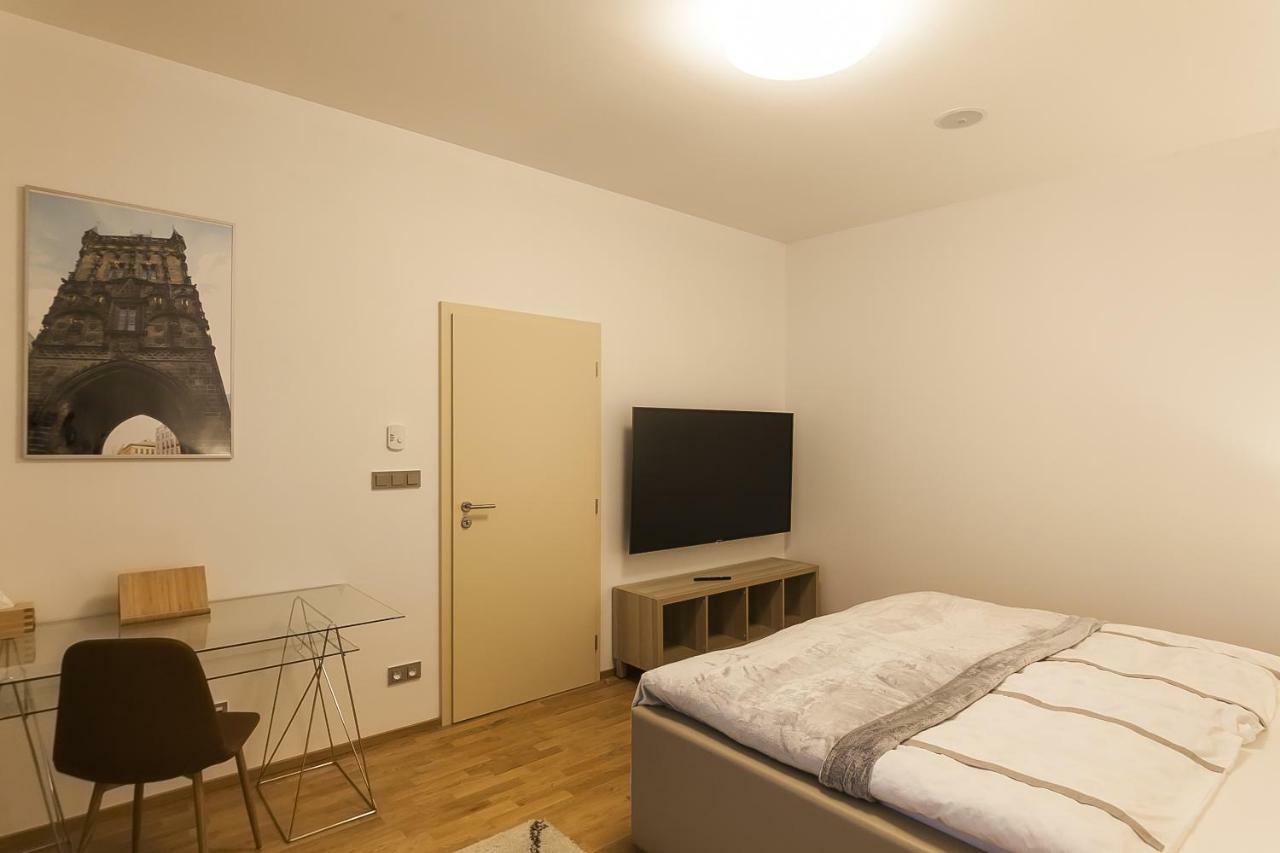 Prague Expat House Apartamento Exterior foto