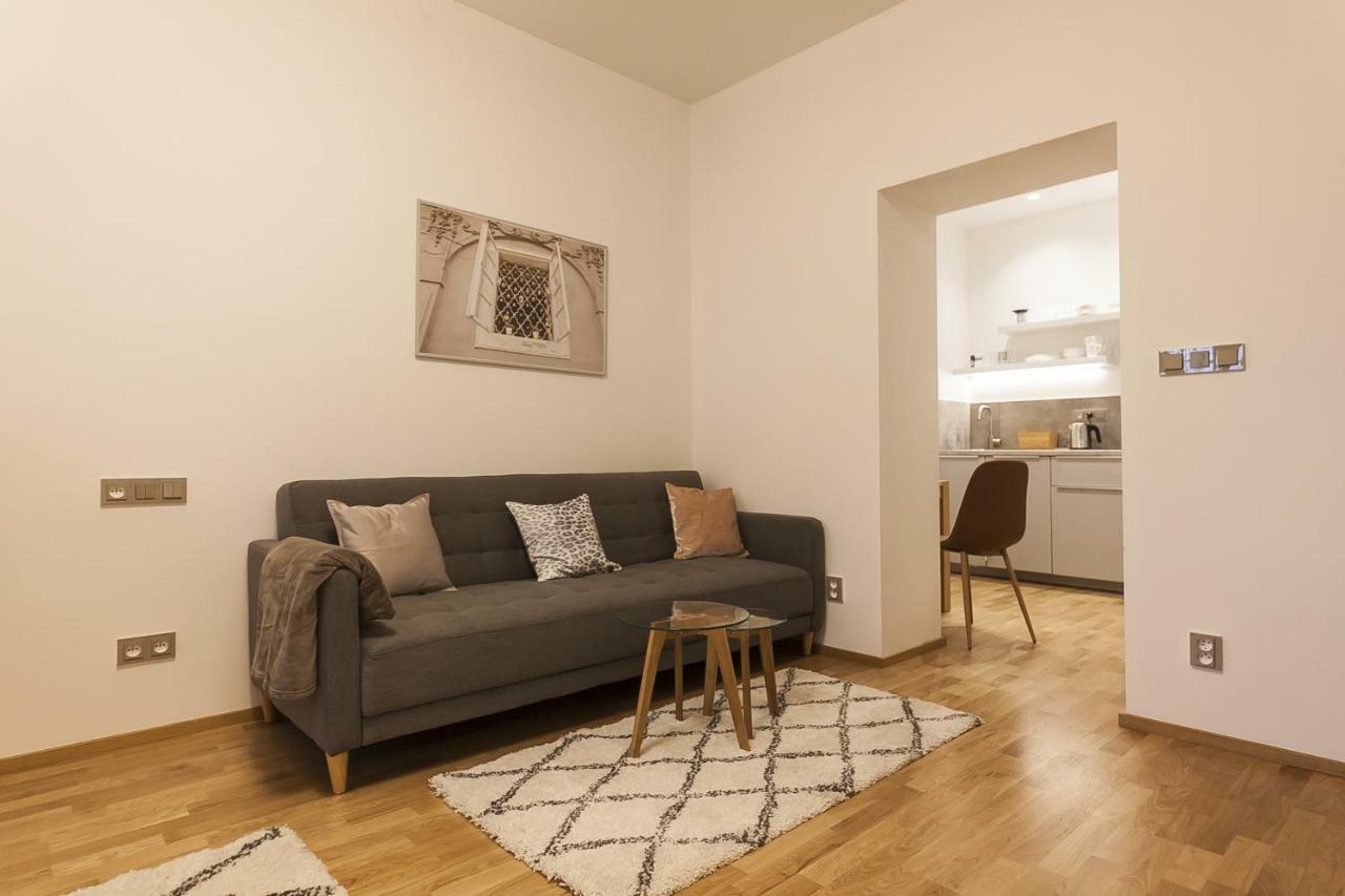 Prague Expat House Apartamento Exterior foto