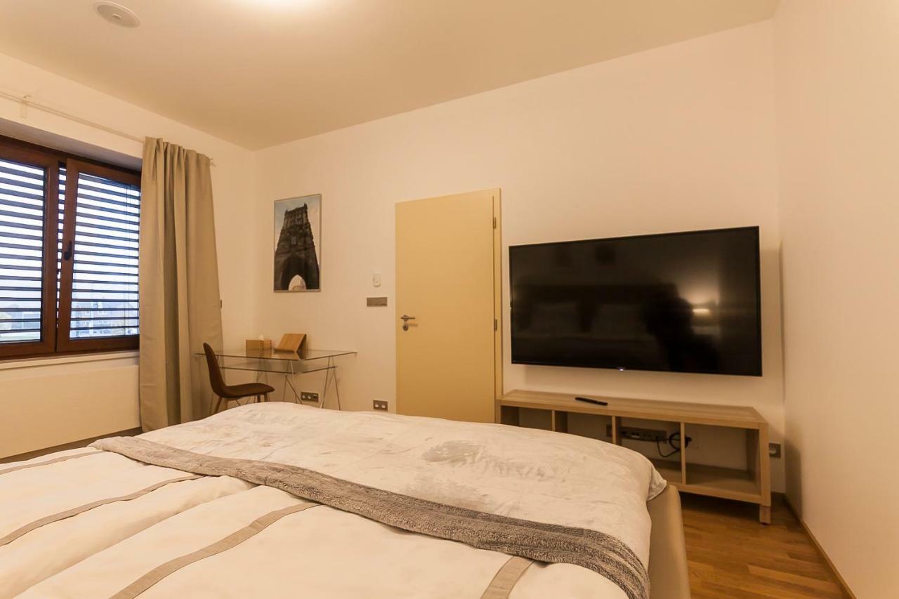 Prague Expat House Apartamento Exterior foto
