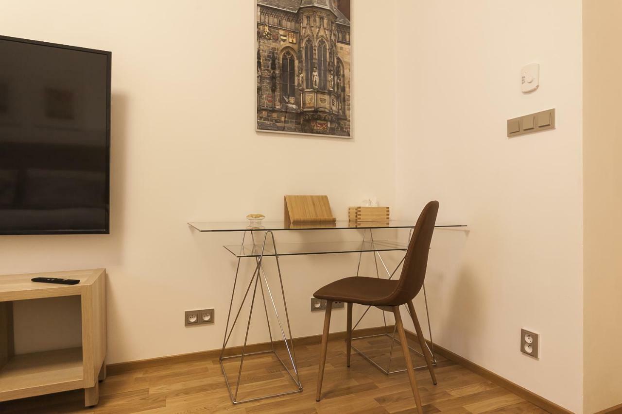 Prague Expat House Apartamento Exterior foto