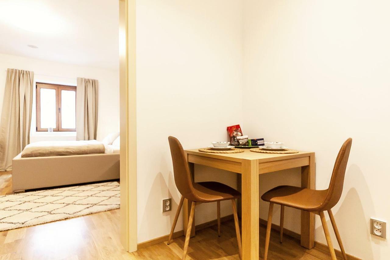 Prague Expat House Apartamento Exterior foto