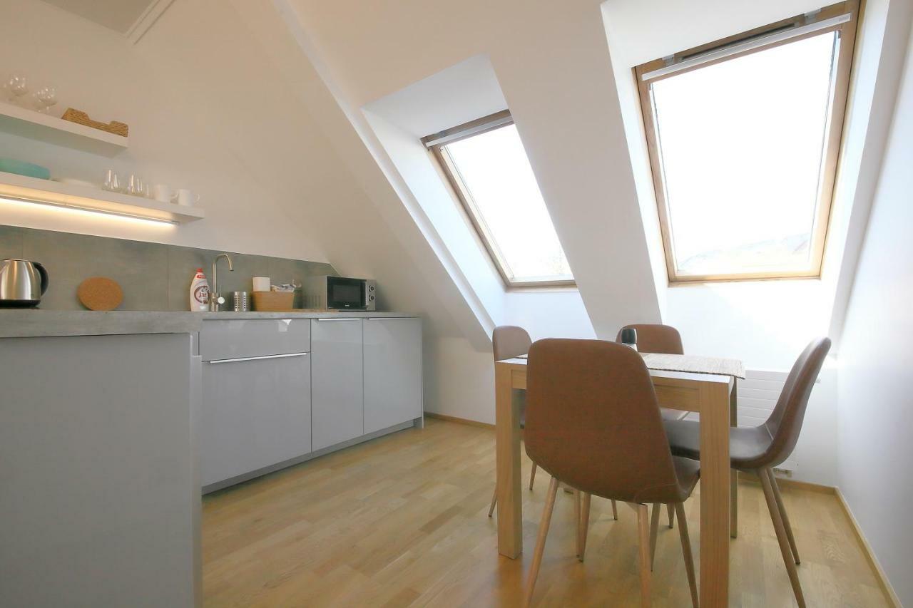 Prague Expat House Apartamento Exterior foto