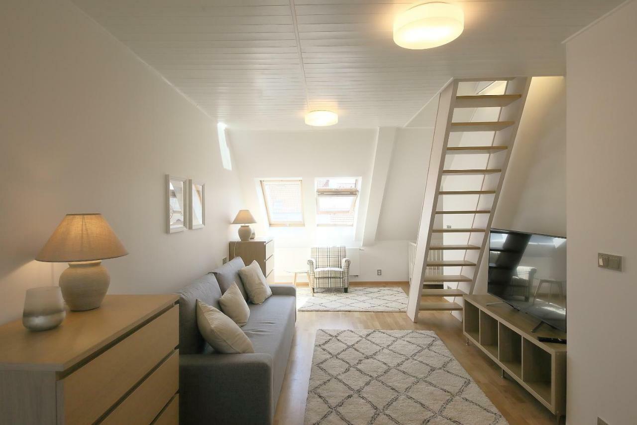 Prague Expat House Apartamento Exterior foto